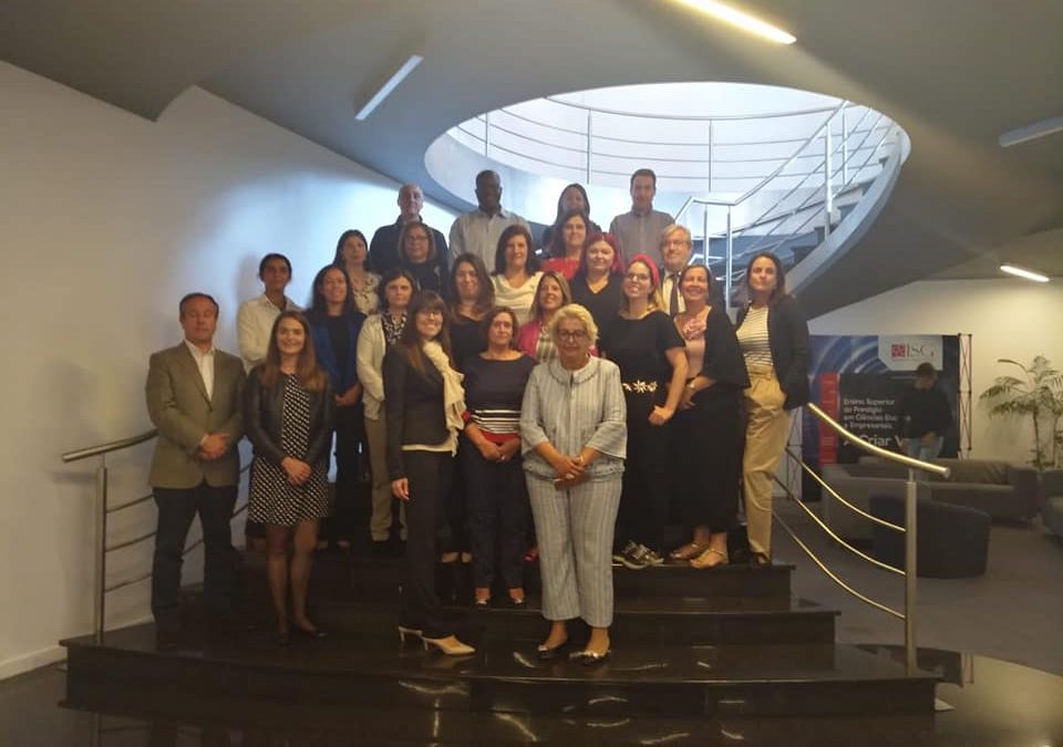 Grupo Ensinus em Formação de Estratégias de Liderança